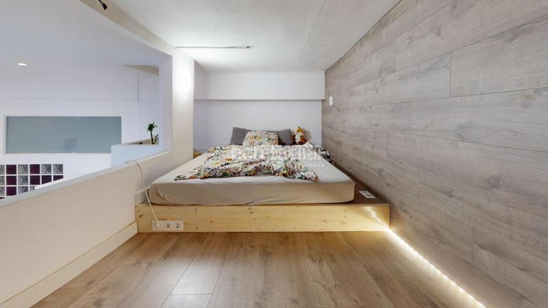 Foto eaab2409-085f-4bd7-afa4-e0b838c72e23. Locale commerciale in En Corts - Doctor Waksman Valencia