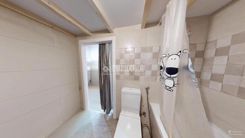 Foto fb529c54-786c-4b68-9f27-c5b5fa1e6fec. Locale commerciale in En Corts - Doctor Waksman Valencia