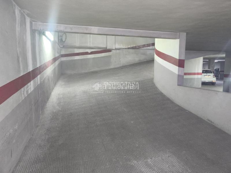 Foto 11076e01-683e-453a-865f-b2cce4339db5. Autoparkplatz in En Corts - Doctor Waksman Valencia