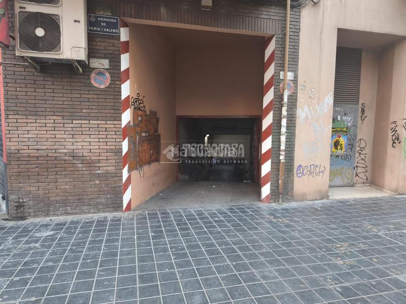 Foto 64078d89-bc6b-4e12-a2f6-991420653e27. Autoparkplatz in En Corts - Doctor Waksman Valencia