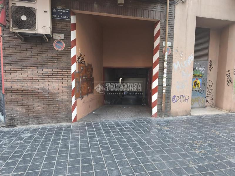 Foto 8c37b539-4218-45bf-a276-1dbaaf1d7c6f. Autoparkplatz in En Corts - Doctor Waksman Valencia