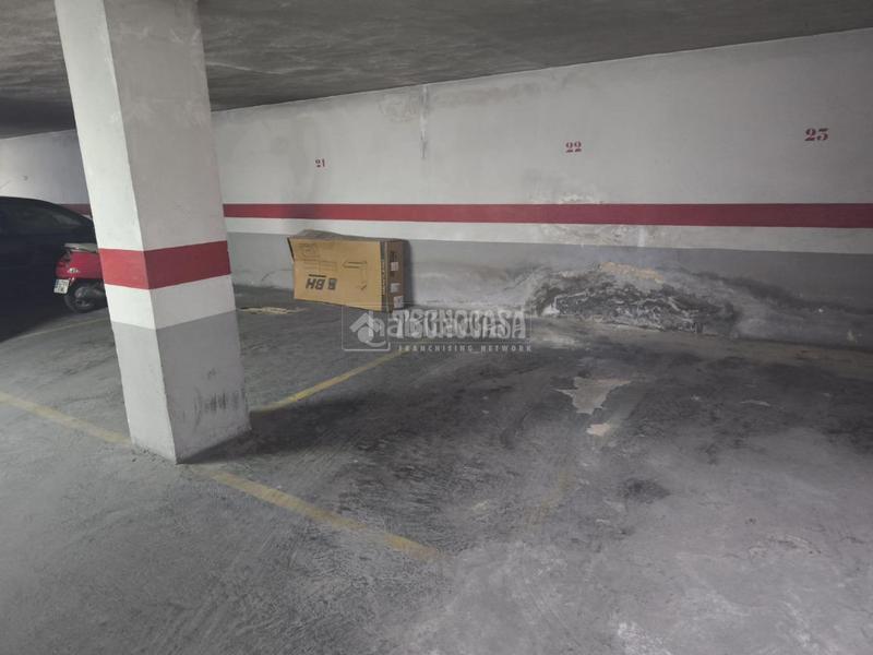 Foto c23dff64-777f-4a3b-9587-d746ad4e5c71. Autoparkplatz in En Corts - Doctor Waksman Valencia