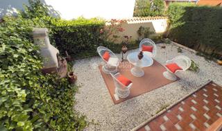 Casa aparellada a Hispanoamérica-Comunidades. Casa en venta en valdemoro
