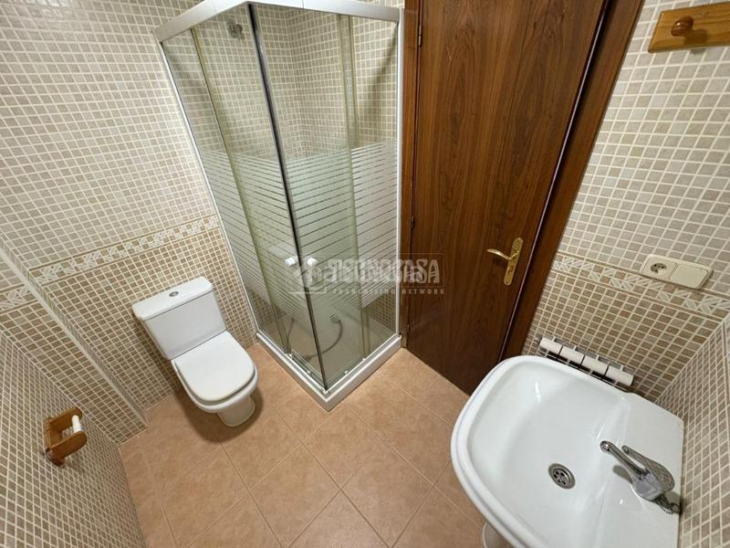 Foto d04434a0-333a-4f23-a4ed-8e7683b1270f. Piso  en venta en Chinchón