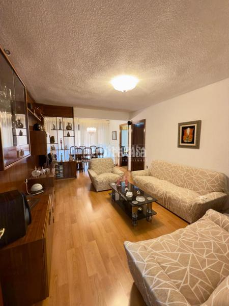 Foto a0ade674-85c0-4fc2-b380-35c3b75ffc98. Piso  en venta en Centro Valdemoro