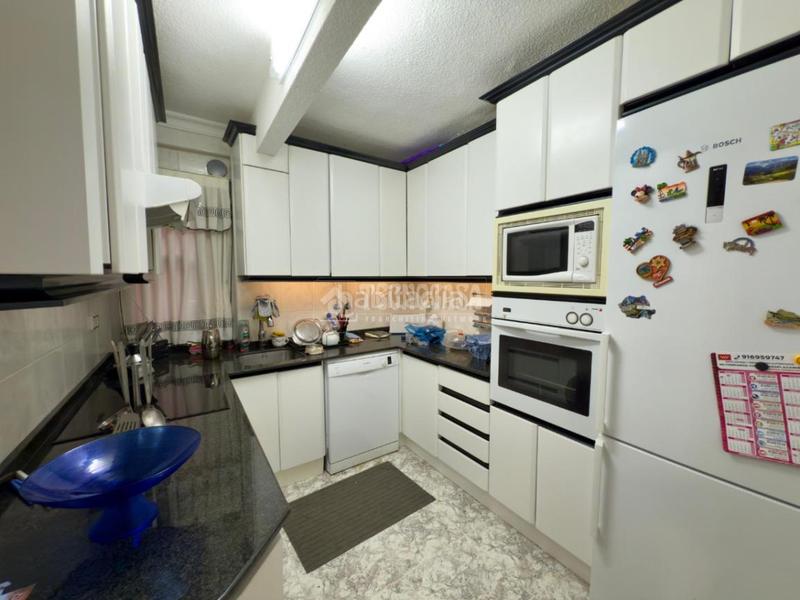 Foto e67f2952-f4e5-4320-b373-060bc7ca69db. Piso  en venta en Centro Valdemoro