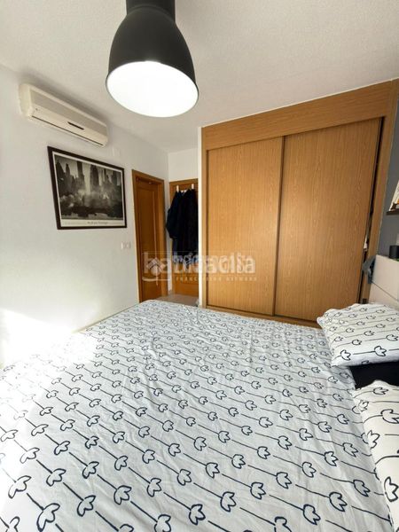 Foto 9a8e1d32-b7bc-4fa3-914c-e05de0274a1d. Casa amb aparcament a Hispanoamérica-Comunidades Valdemoro