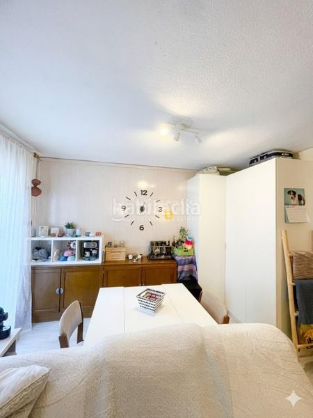 Foto 0b2eb6cf-7fd2-4c91-9c2b-5678f7168173. Casa aparellada amb calefacció aparcament a Brezo Valdemoro
