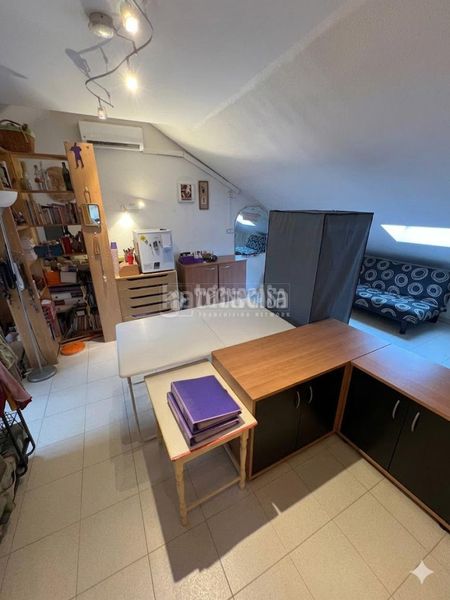 Foto a0be7d97-5d92-43f0-8645-d42cc94db4ab. Casa aparellada amb calefacció aparcament a Brezo Valdemoro