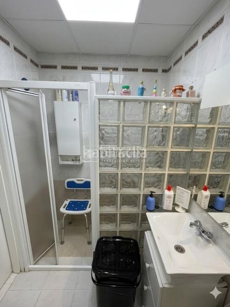 Foto b70e0be1-711e-46d8-a2dc-60c6ec670696. Casa aparellada amb calefacció aparcament a Brezo Valdemoro