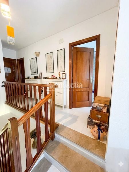 Foto ba37eea0-2a8e-4d41-bf57-246417260924. Casa aparellada amb calefacció aparcament a Brezo Valdemoro