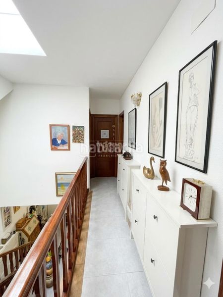 Foto e2e7430b-68f2-41d4-9516-2153238a5009. Casa aparellada amb calefacció aparcament a Brezo Valdemoro