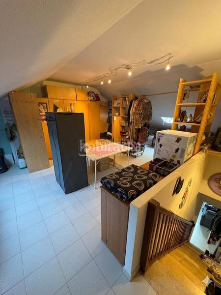 Foto ebd36f19-cb7e-45db-9d92-706f5159cea8. Casa aparellada amb calefacció aparcament a Brezo Valdemoro