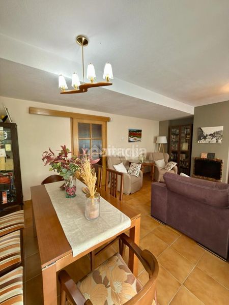 Foto ccb6c08a-23c2-4813-bdba-bd4b53bf04f9. Casa amb aparcament piscina a Hispanoamérica-Comunidades Valdemoro