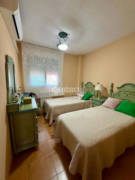 Foto dd9750c8-ffd4-478c-b8e9-9718ecc37915. Casa amb aparcament piscina a Hispanoamérica-Comunidades Valdemoro