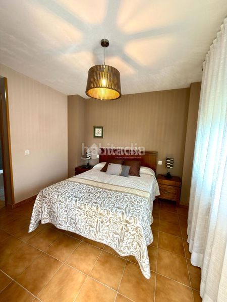 Foto fdf1a093-6a11-44eb-befa-a97d4248fdcb. Casa amb aparcament piscina a Hispanoamérica-Comunidades Valdemoro