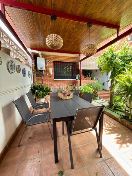 Foto ffa7201f-216f-4293-b0b7-55743e3effa1. Casa amb aparcament piscina a Hispanoamérica-Comunidades Valdemoro