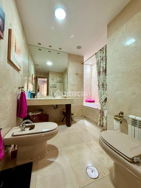 Foto 51c4c8e8-351c-491c-93b4-fe240e2a8b38. Casa amb aparcament a Centro Valdemoro