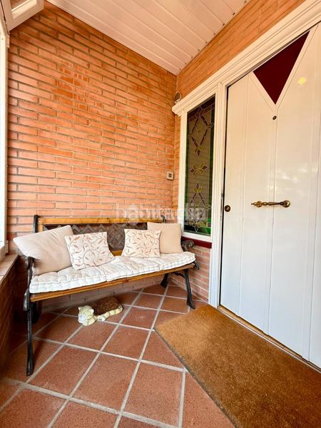 Foto 51e5fb1b-1509-474a-9b3a-2b504d0f2a5f. Casa amb aparcament a Centro Valdemoro