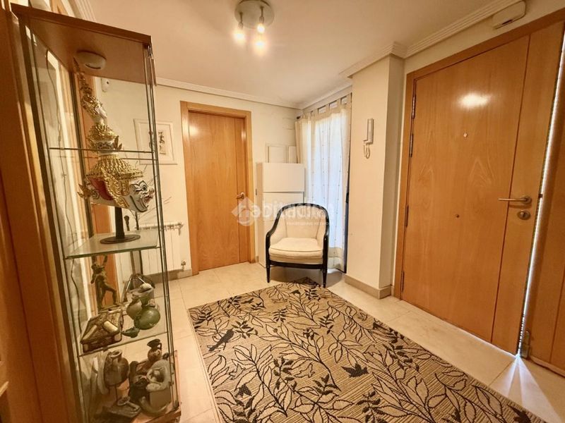 Foto 05d0e6f0-2540-45ca-83cd-984290b3824b. Casa aparellada amb calefacció aparcament a Villanueva de la Cañada Villanueva de la Cañada