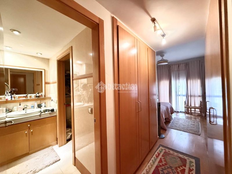 Foto 82c37d66-9c73-4655-b66b-f5ae022d9785. Casa aparellada amb calefacció aparcament a Villanueva de la Cañada Villanueva de la Cañada