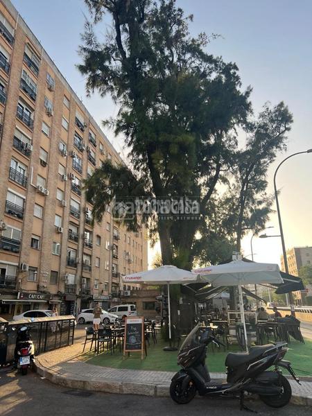 Foto 29ac3578-8436-4c96-bfbc-e5cb98a0bb6e. Piso  en venta en El Plantinar - Avda. La Paz - El Juncal Sevilla