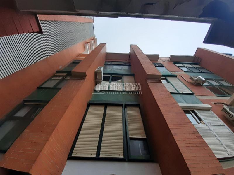 Foto bc016098-6349-4f97-b52d-e103109c885c. Piso  en venta en Tiro de Línea Sevilla
