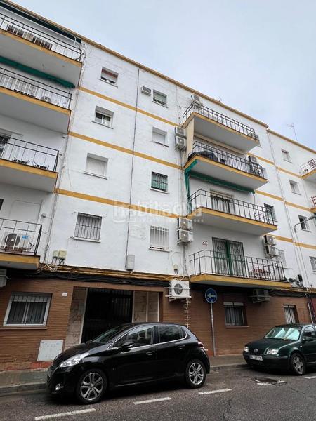 Foto 76cde446-84a1-497d-9b1e-22a4634da1c7. Pis a El Plantinar - Avda. La Paz - El Juncal Sevilla