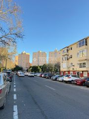 Etagenwohnung  Calle josé saramago. Piso en venta en sevilla