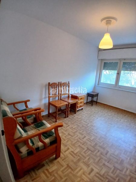 Foto 43e84d32-7f50-4f4c-9b5a-79f0b4304409. Pis a El Plantinar - Avda. La Paz - El Juncal Sevilla