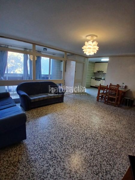 Foto 81837894-689c-498b-ba4e-5813b1d23b7c. Pis a El Plantinar - Avda. La Paz - El Juncal Sevilla