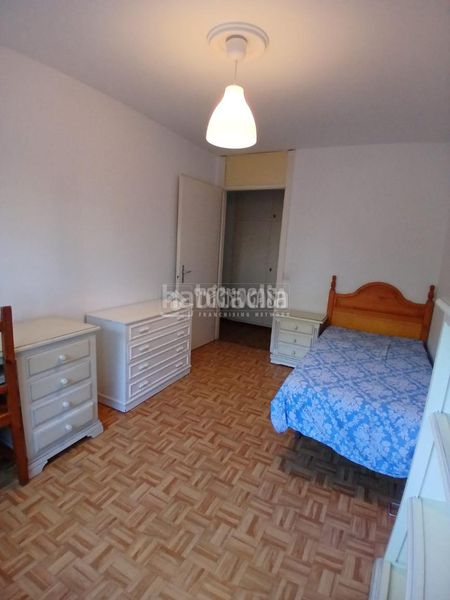 Foto a3f0a44f-be3d-41b8-8d9f-fd0d758497cd. Pis a El Plantinar - Avda. La Paz - El Juncal Sevilla