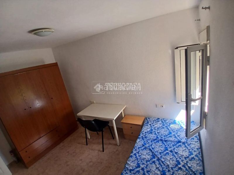 Foto 74acb047-8c1e-4f8c-bf6e-50134083fe78. Pis a Tiro de Línea Sevilla