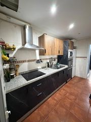 Flat  C. peñalara. Piso en venta en sevilla