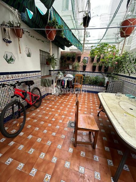 Foto b40d4300-13d1-408e-b1e2-0eafdbb8cfe6. Piso  en venta en El Plantinar - Avda. La Paz - El Juncal Sevilla