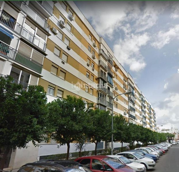Foto 2a8a1ca9-ced2-4d69-a391-e7d5da6d0862. Business premise in El Plantinar - Avda. La Paz - El Juncal Sevilla
