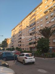 Local Comercial  C. urbión. Local comercial en venta en sevilla