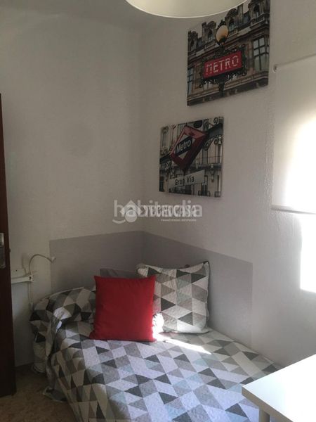 Foto 4fa76d82-212e-435c-9e9c-8498460aefce. Pis a Tiro de Línea Sevilla