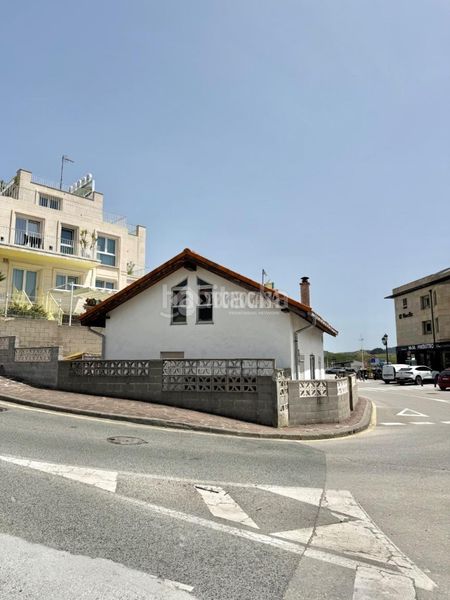 Foto b4bc56b9-5b00-4d9c-a2d0-f6d7e55ded44. Casa  en venta en Suances