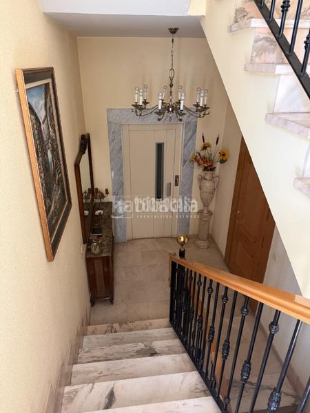 Foto 3166d2a1-8303-4100-961e-7b78eca77f2e. Casa amb calefacció a Pinar del Rey Madrid