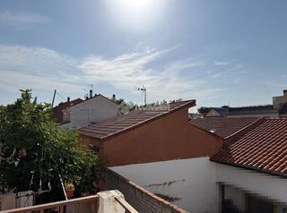 Casa  Calle de cacabelos. Casa en venta en madrid