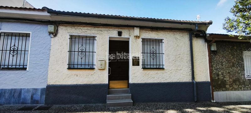 Foto e3392a0c-b4d0-4544-8281-01e7a96988fe. Pis amb calefacció a Pinares de Venecia Zaragoza