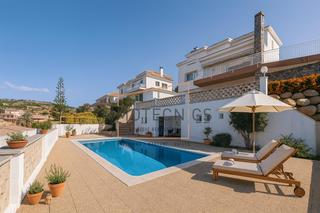 Chalet in Canet de Mar. Exclusiva casa con vistas impresionantes para disfrutar en famil