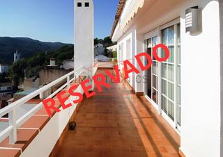 Attique à Sant Cebrià de Vallalta. Ático con terraza en el centro de sant cebrià
