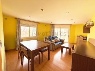Appartement dans Canet de Mar. Luminoso piso esquinero de 4 habitaciones en el centro de canet