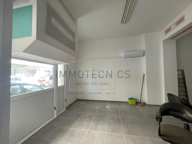 Foto b7fcd8ff-9b39-4f55-b504-f435a7d76573. Local comercial a Hostal Granollers