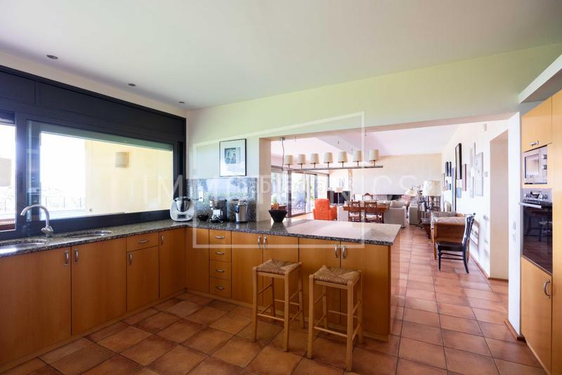Foto 056d1f32-b9bc-4bd0-8d5b-53bb8e10569b. Casa un refugio que no solo se mira, se siente. en Sant Andreu de Llavaneres