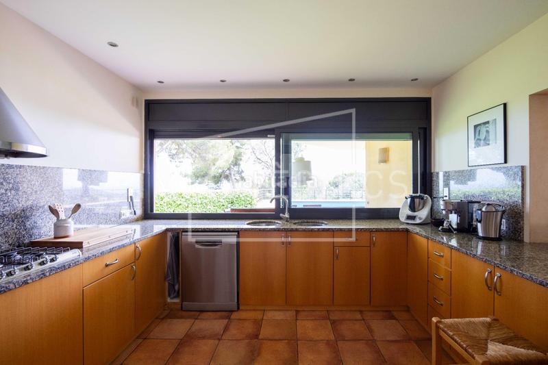 Foto d5c8a954-b980-4a77-8775-d8c2c3b50342. Casa un refugio que no solo se mira, se siente. en Sant Andreu de Llavaneres