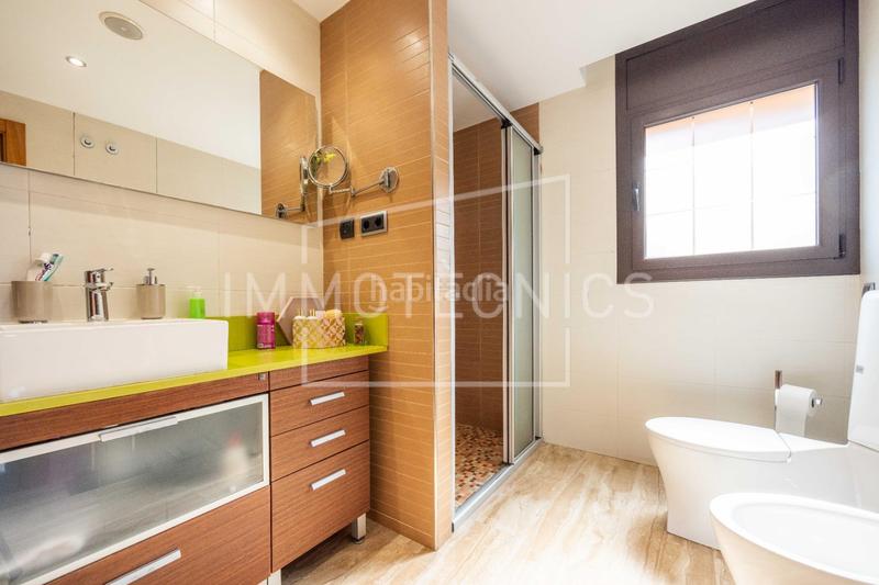 Foto 30f345ab-0549-41f5-bc0d-19a50a7339f3. Chalet con riscaldamento parcheggio piscina in Can Moré - Santa Anna - Can Feliu de Merola Pineda de Mar