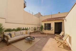Piso en Centre. Piso con terraza y parking